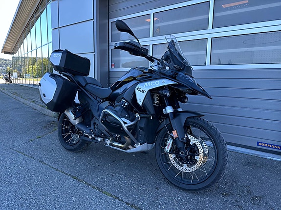 BMW R 1300 GS 2 of 7