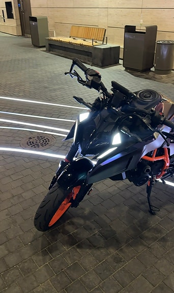 KTM 390 Duke 4 of 12
