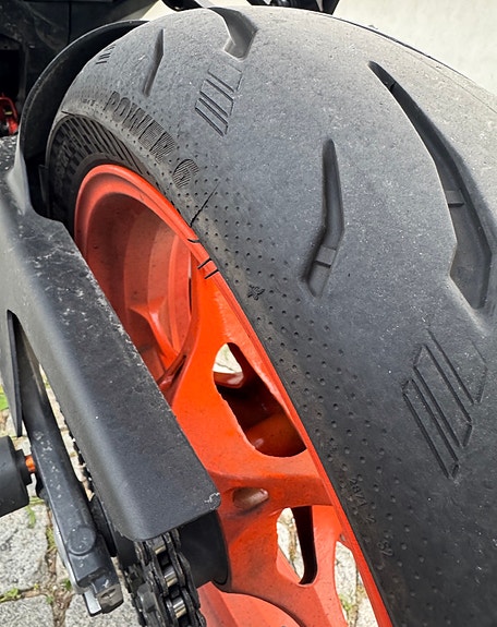 KTM 390 Duke 10 of 12