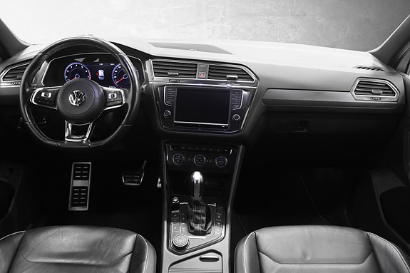 Volkswagen Tiguan 23 of 30
