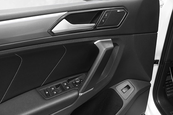 Volkswagen Tiguan 24 of 30