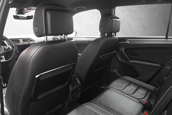 Volkswagen Tiguan 21 of 30