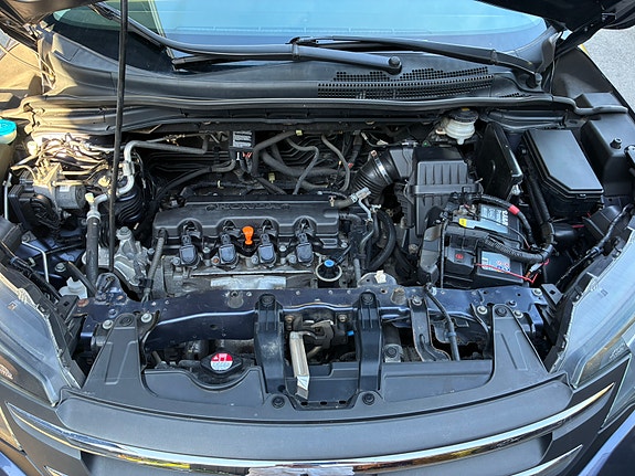 Honda CR-V 10 of 17