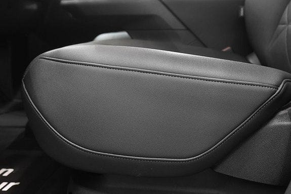 BMW iX 30 of 30