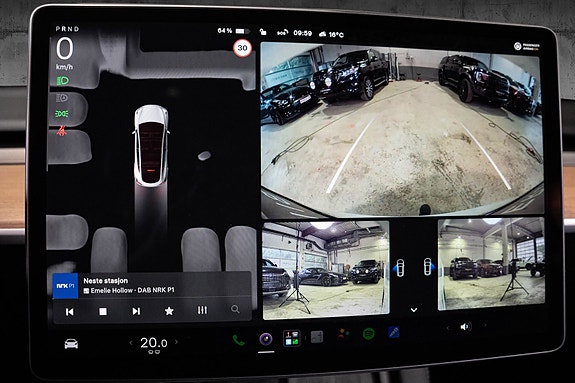 Tesla Model Y 26 of 29