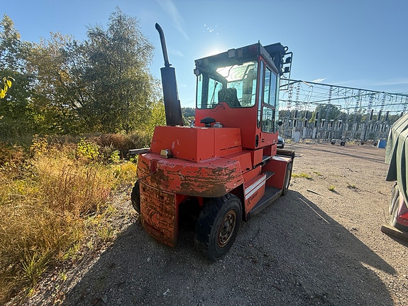 Kalmar DCD75-6 3 of 11