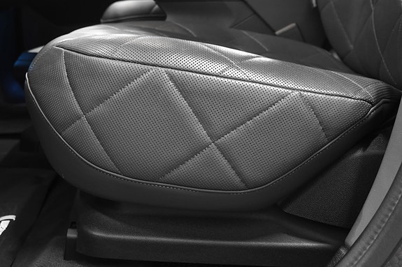 BMW iX 30 of 30