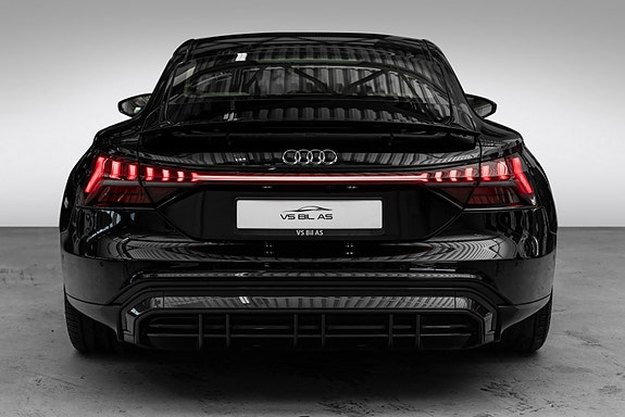 Audi e-tron GT 4 of 30