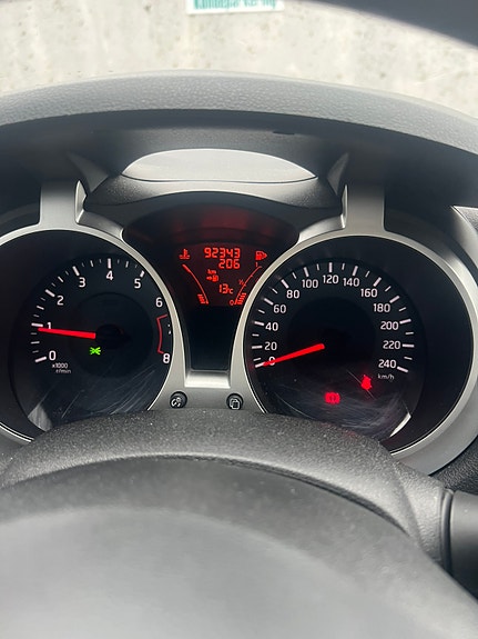 Nissan Juke 9 of 19
