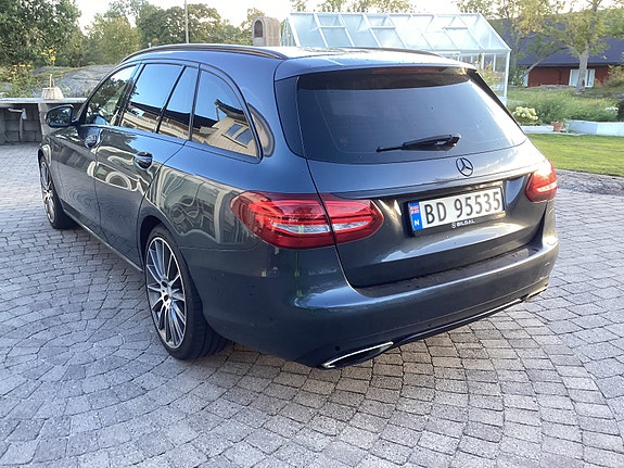 Mercedes-Benz C350 e 6 of 12