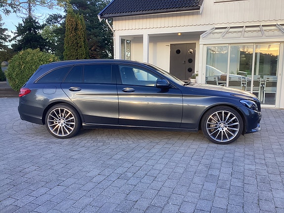 Mercedes-Benz C350 e 4 of 12