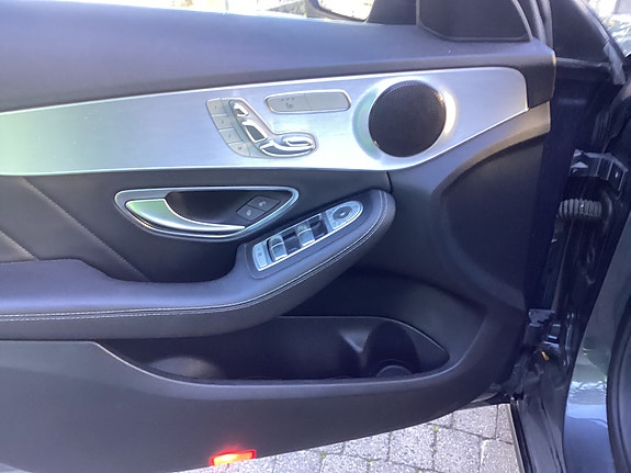 Mercedes-Benz C350 e 12 of 12
