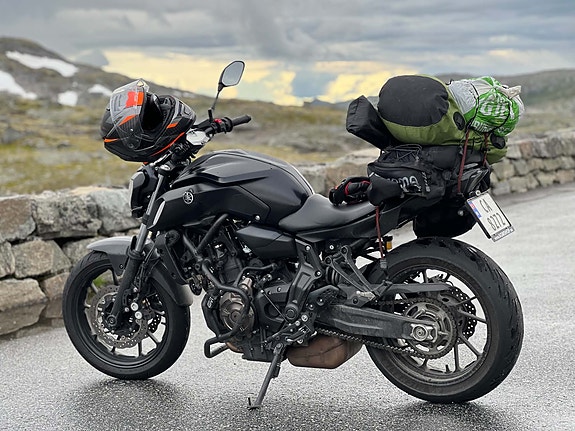 Yamaha MT-07 2 of 4