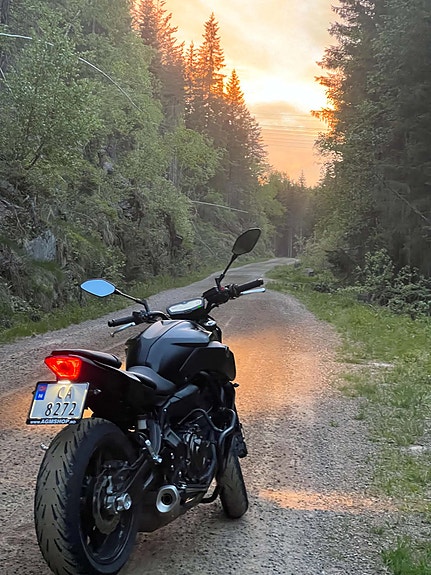 Yamaha MT-07 3 of 4