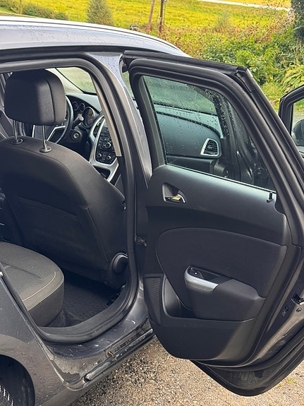 Opel Astra 23 of 30