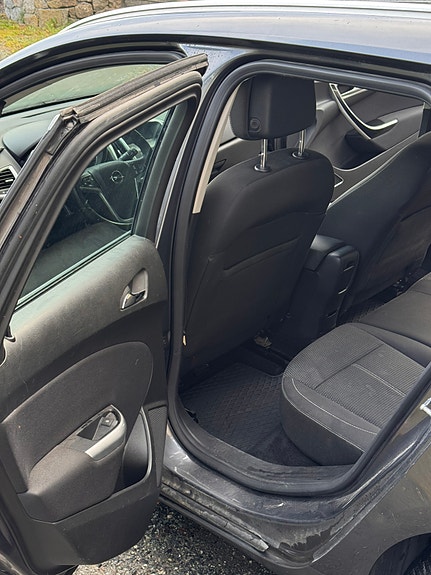 Opel Astra 20 of 30