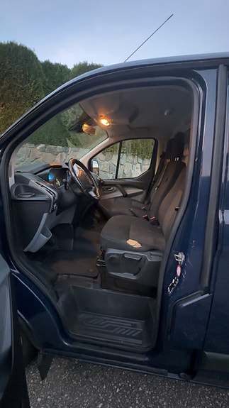 Ford Transit Custom 10 of 30