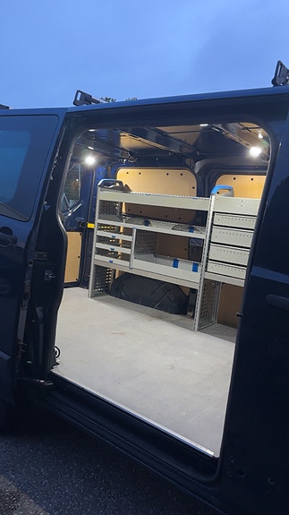 Ford Transit Custom 16 of 30