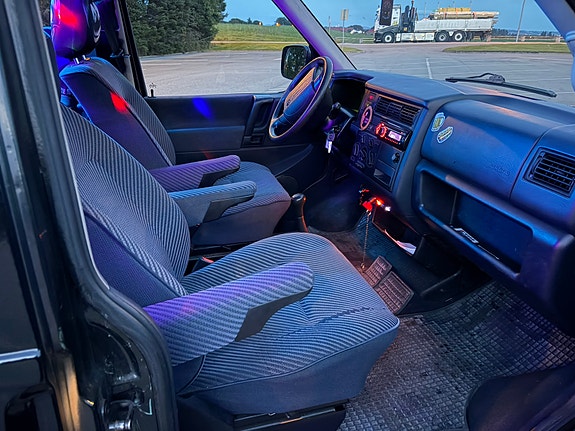 Volkswagen Caravelle 20 of 22