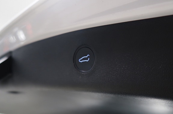 Tesla Model 3 20 of 20