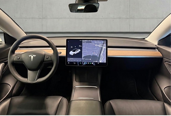 Tesla Model 3 12 of 20