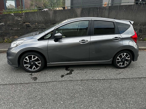 Nissan Note 2 of 11