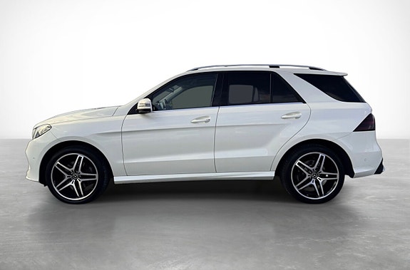 Mercedes-Benz GLE500 e 8 of 26