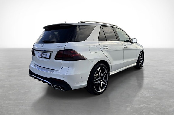 Mercedes-Benz GLE500 e 5 of 26
