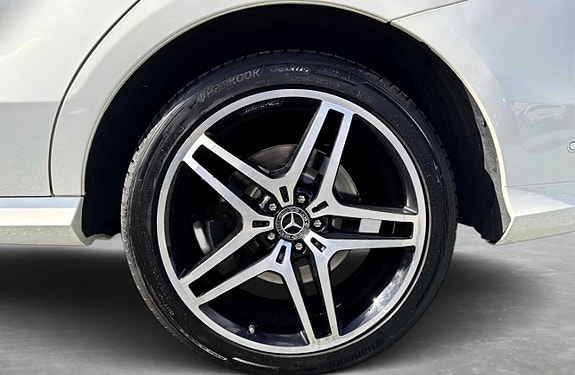 Mercedes-Benz GLE500 e 10 of 26