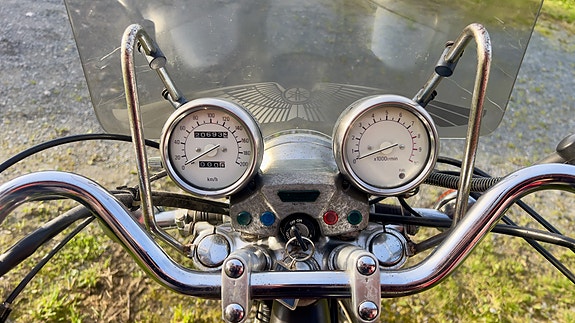 Yamaha XV 750 Virago 9 of 19