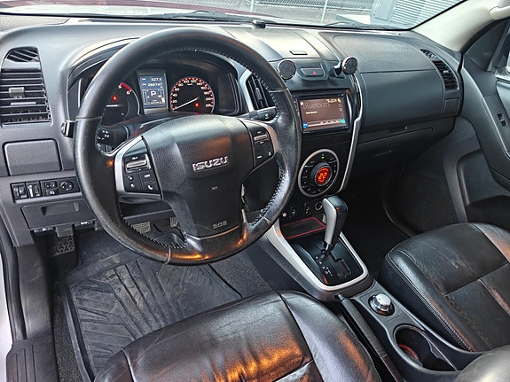 Isuzu D-max 7 of 13