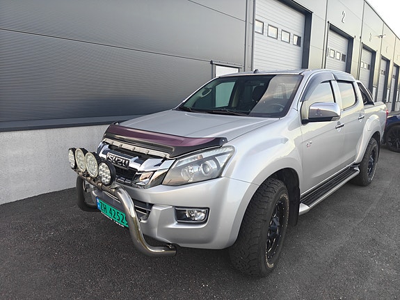 Isuzu D-max 2 of 13