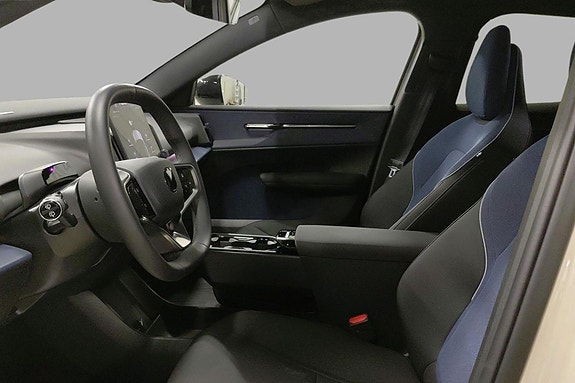 Volvo EX30 6 of 30