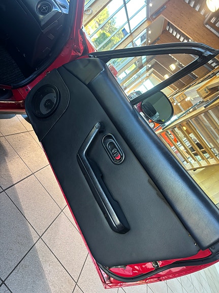 Mazda MX-5 18 of 25