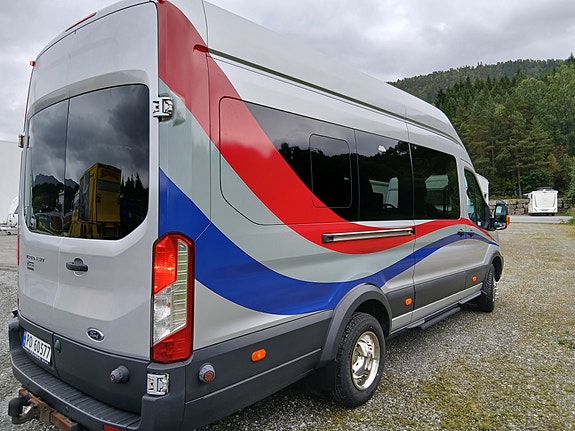Ford Transit 9 of 30