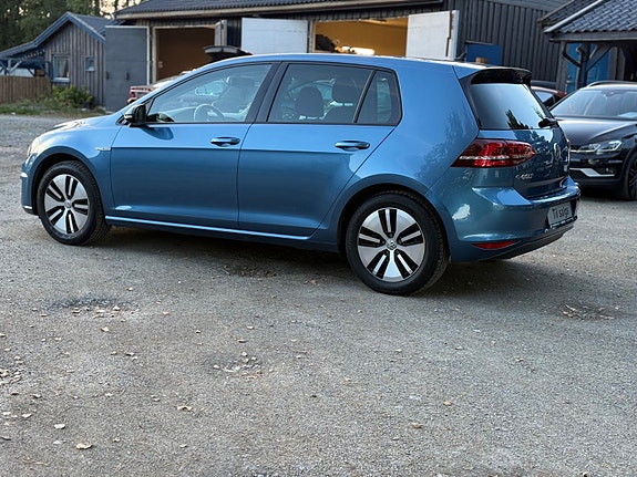 Volkswagen e-Golf VII 4 of 27