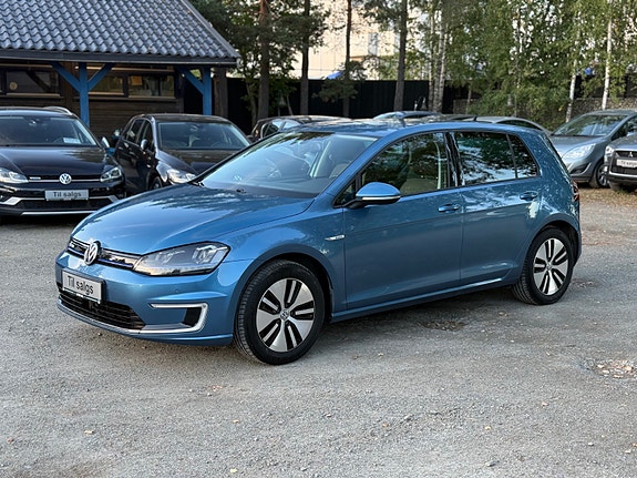 Volkswagen e-Golf VII 2 of 27