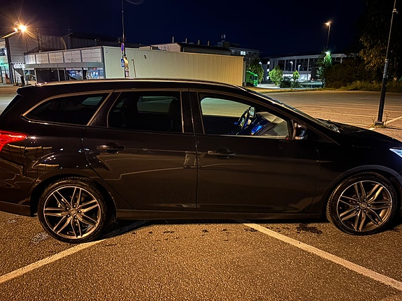 Ford Focus 3 of 25