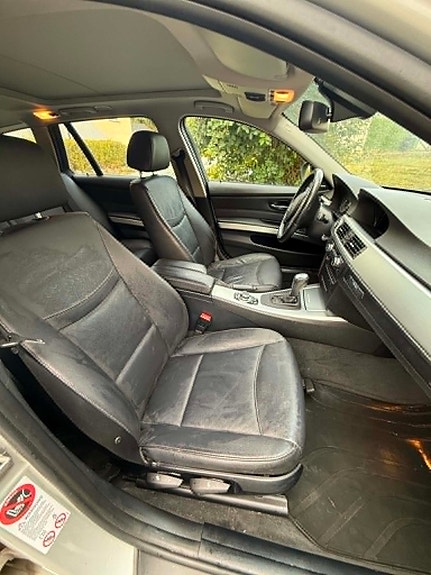 BMW 318i 7 of 30