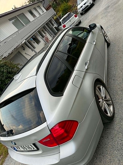 BMW 318i 15 of 30