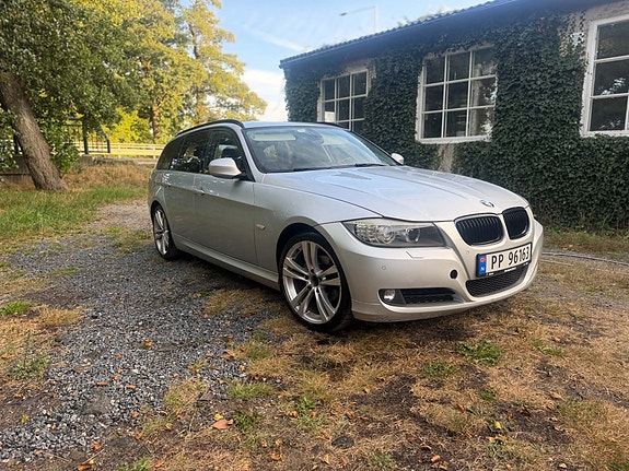 BMW 318i 4 of 30