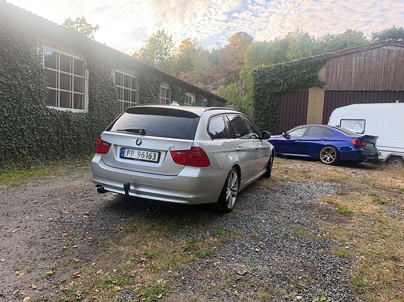 BMW 318i 28 of 30