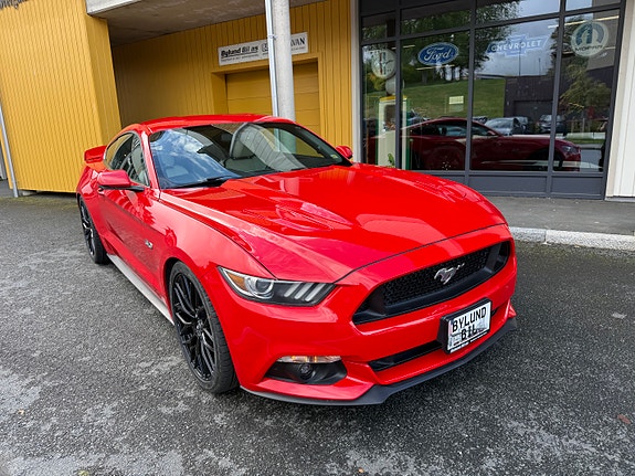 Ford Mustang 3 of 30