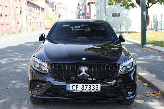 Mercedes-Benz GLC350 e 4 of 19