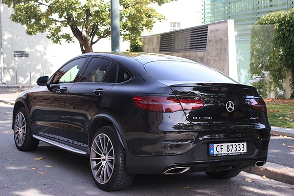 Mercedes-Benz GLC350 e 8 of 19