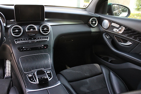 Mercedes-Benz GLC350 e 15 of 19
