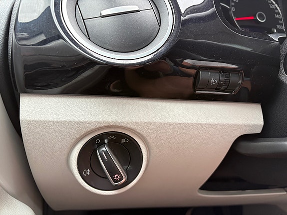 Volkswagen UP! 26 of 30