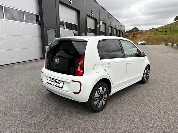 Volkswagen UP! 3 of 30