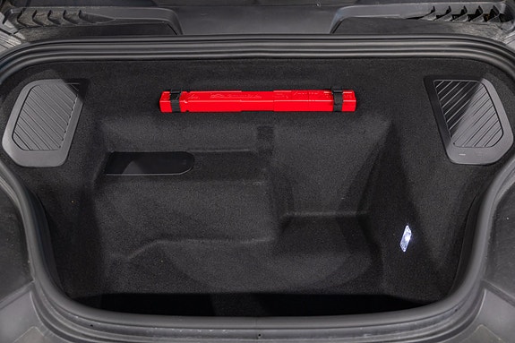 Porsche Macan 28 of 30