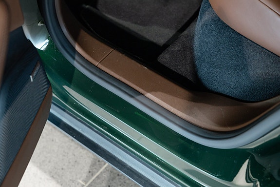 Porsche Macan 16 of 30